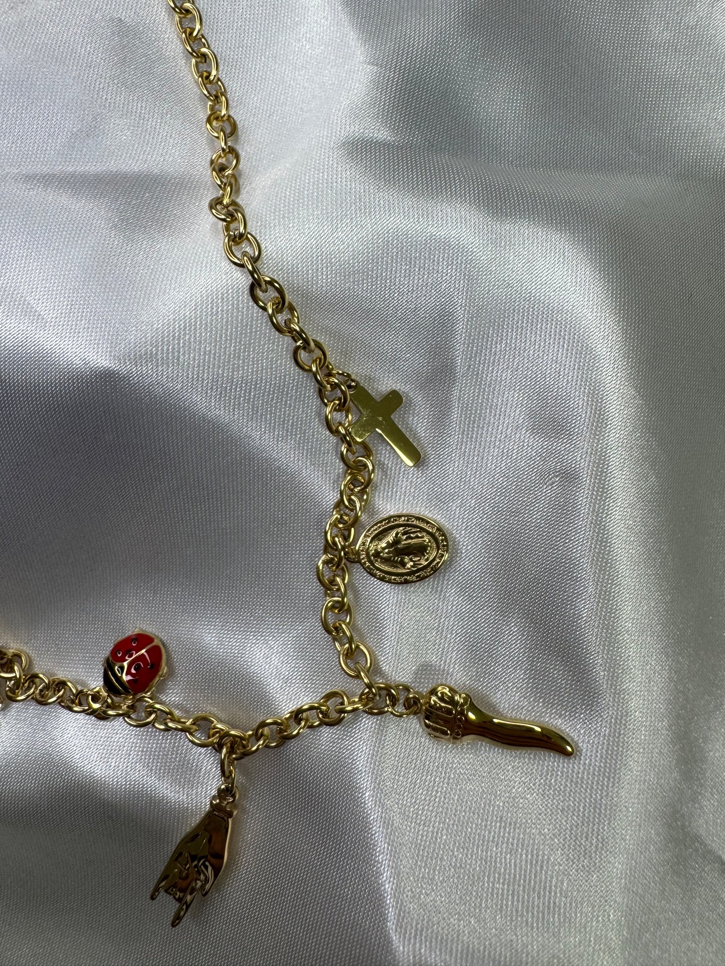 COLLANA CON CIONDOLI