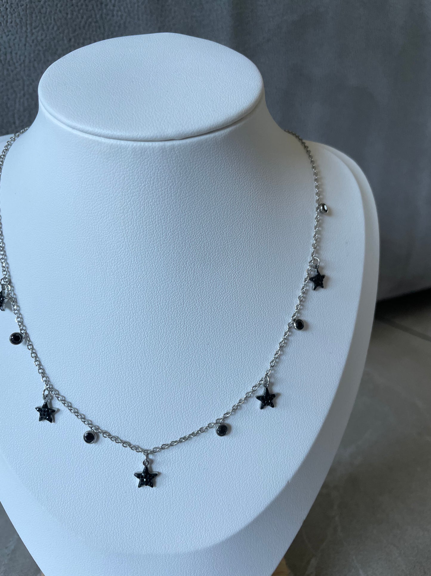 COLLANA STELLE NERE